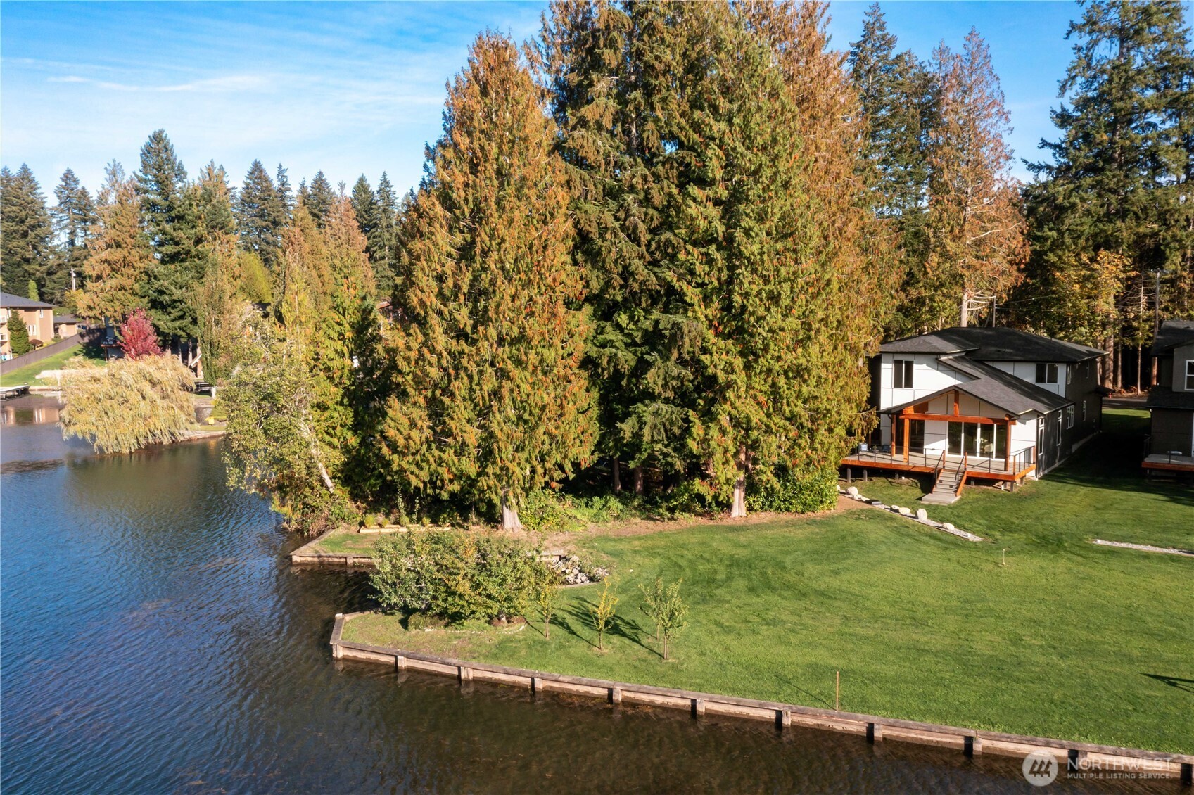 6598 Vandermark Road E, Bonney Lake, WA 98391-7382