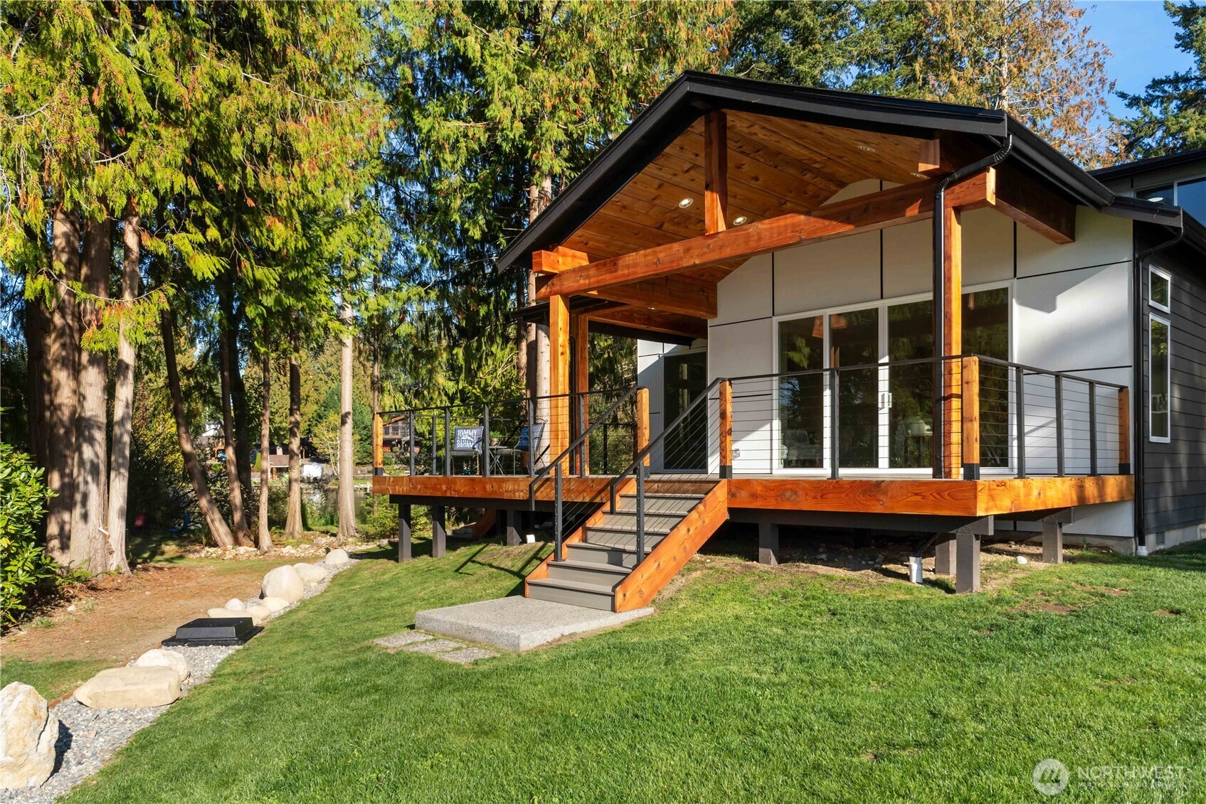 6598 Vandermark Road E, Bonney Lake, WA 98391-7382