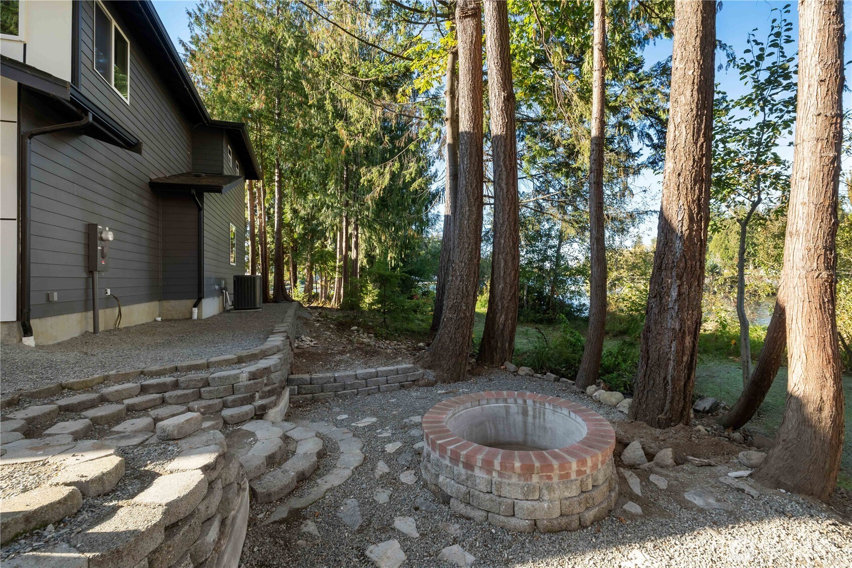 6598 Vandermark Road E, Bonney Lake, WA 98391-7382