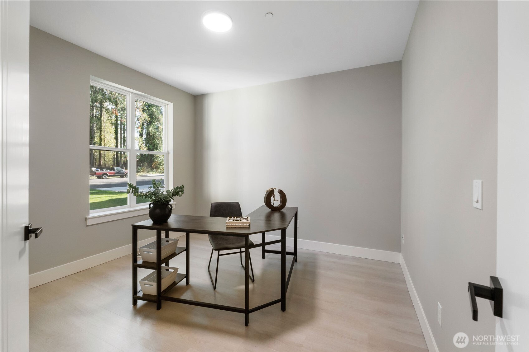 6598 Vandermark Road E, Bonney Lake, WA 98391-7382