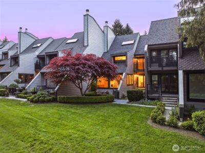 10327 NE 19th Place , Bellevue, WA 98004