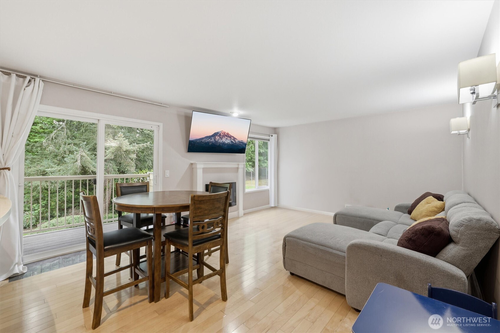 14401 SE Petrovitsky Road #E101, Renton, WA 98058