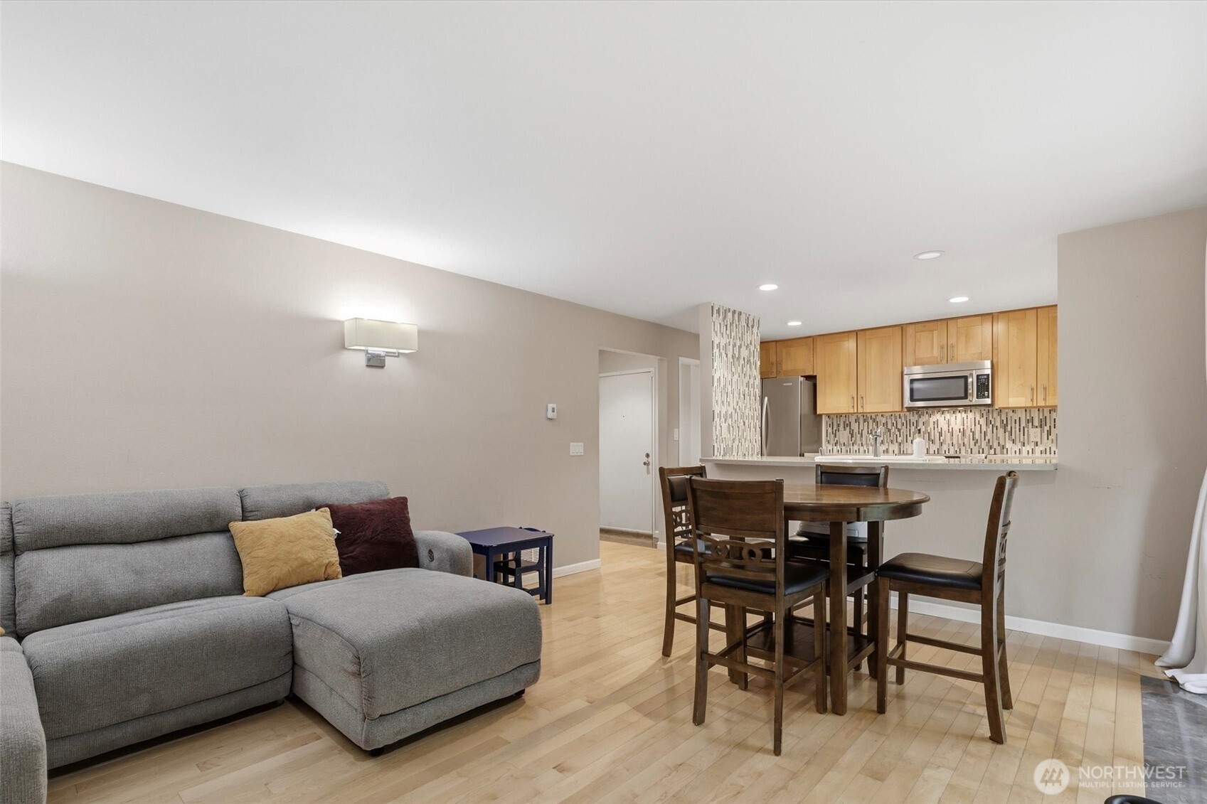 14401 SE Petrovitsky Road #E101, Renton, WA 98058