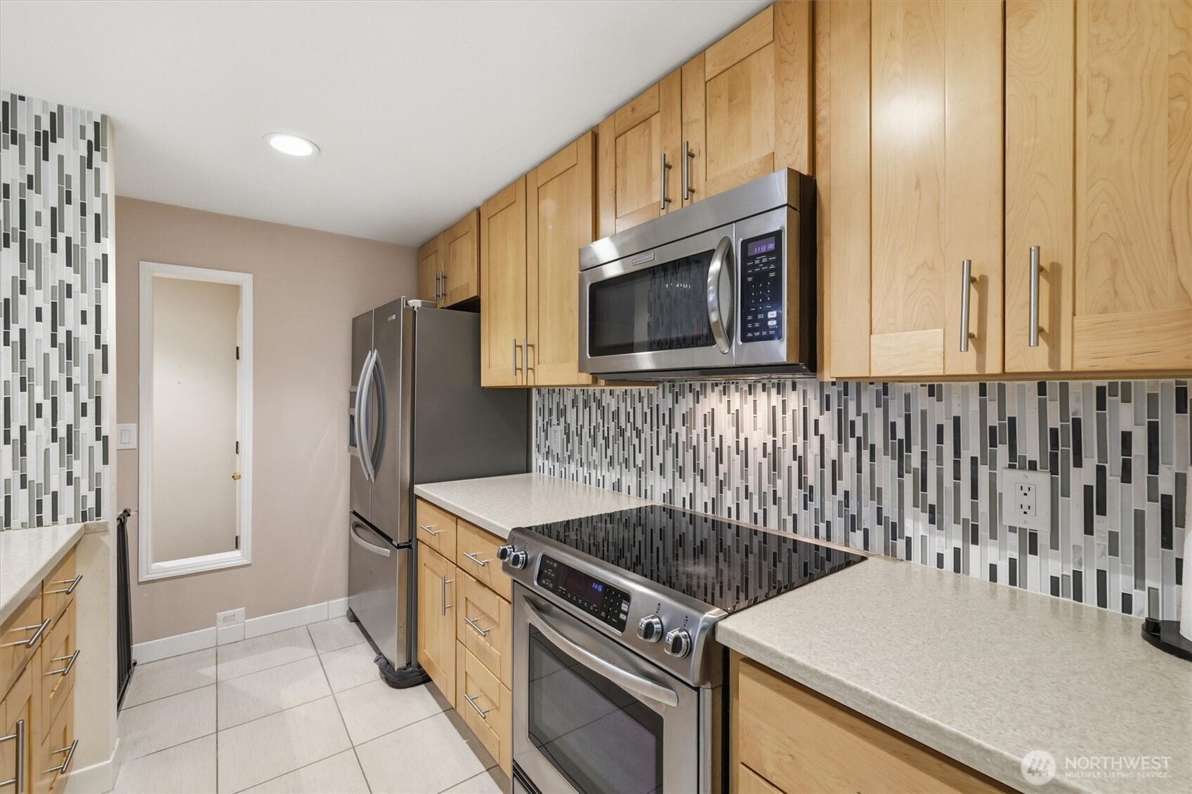 14401 SE Petrovitsky Road #E101, Renton, WA 98058