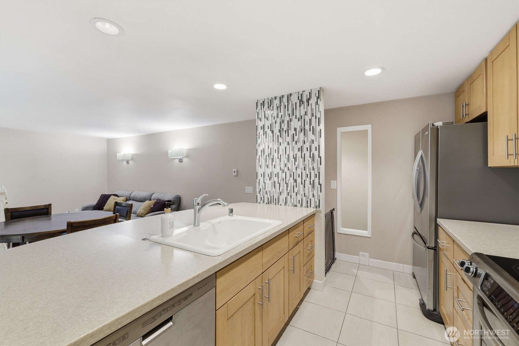 14401 SE Petrovitsky Road #E101, Renton, WA 98058