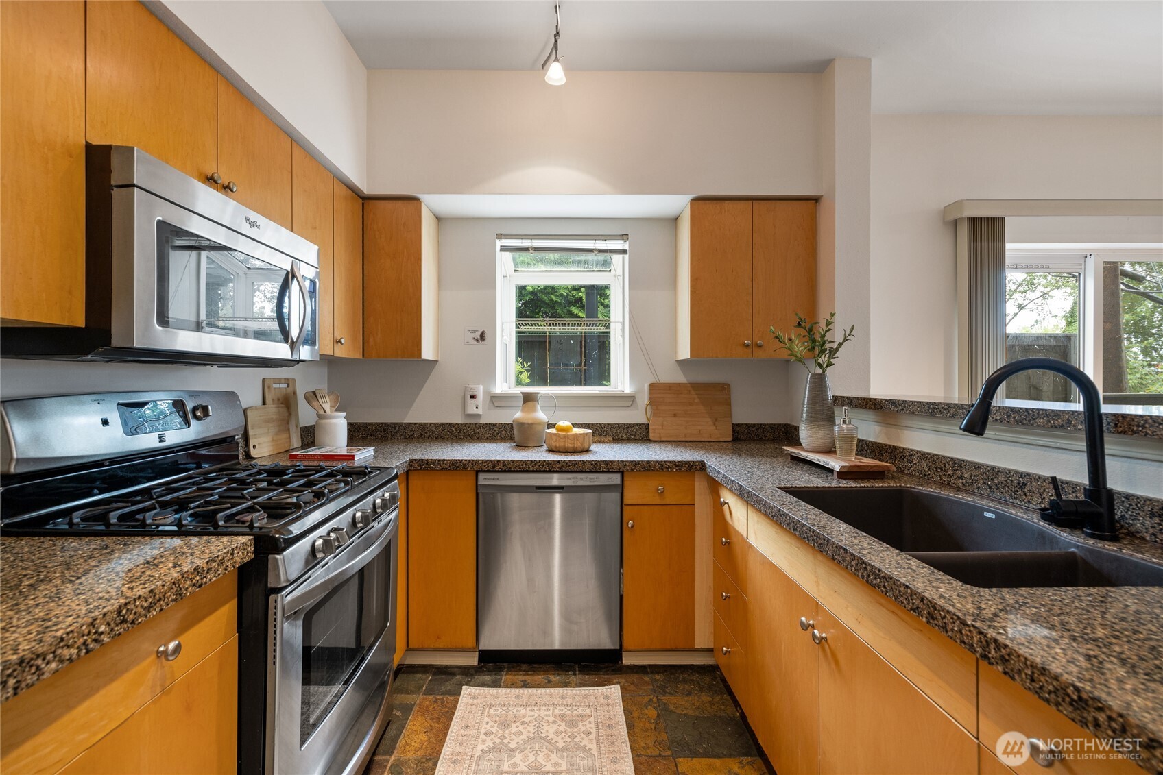 1501 Cherrylane Avenue S #1501, Seattle, WA 98144