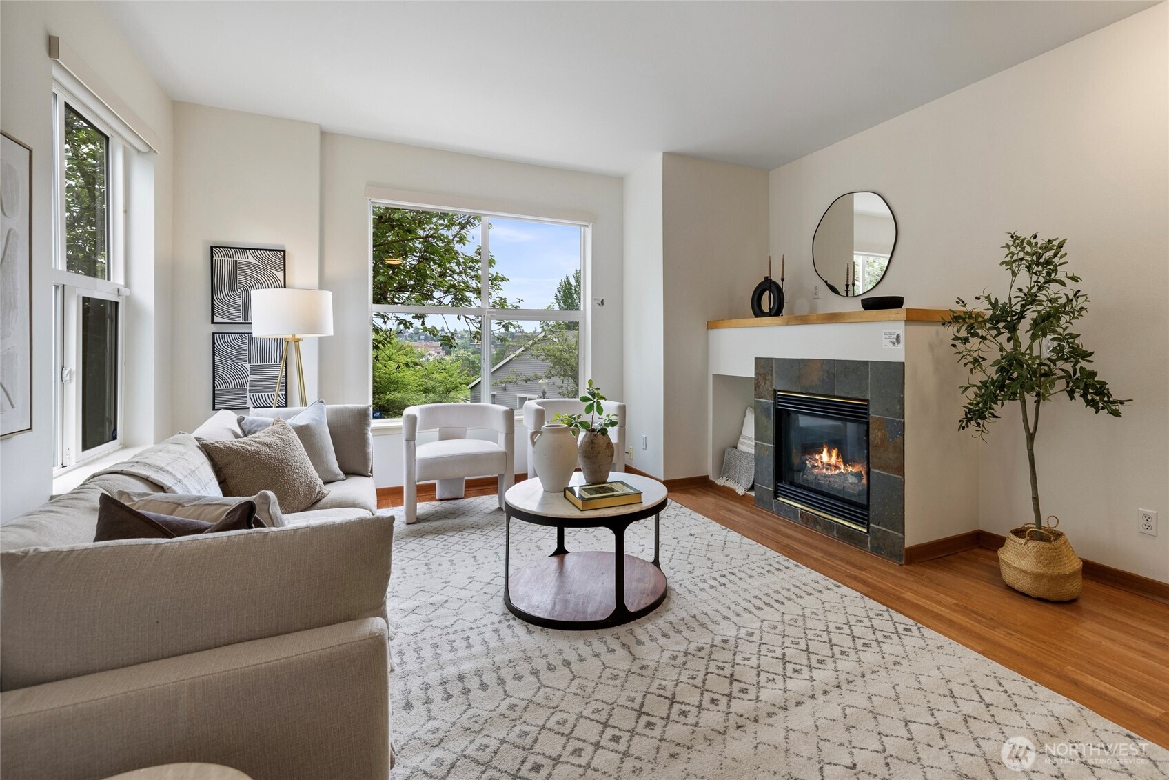 1501 Cherrylane Avenue S #1501, Seattle, WA 98144