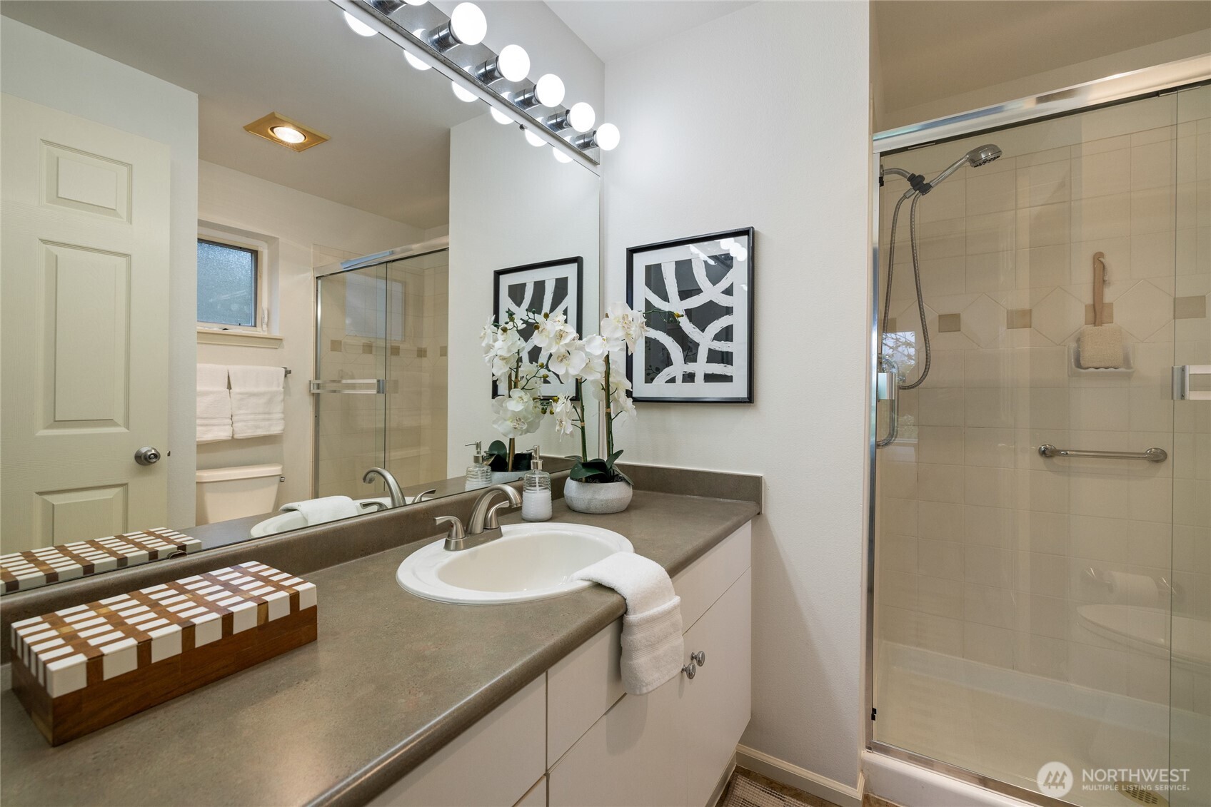 1501 Cherrylane Avenue S #1501, Seattle, WA 98144