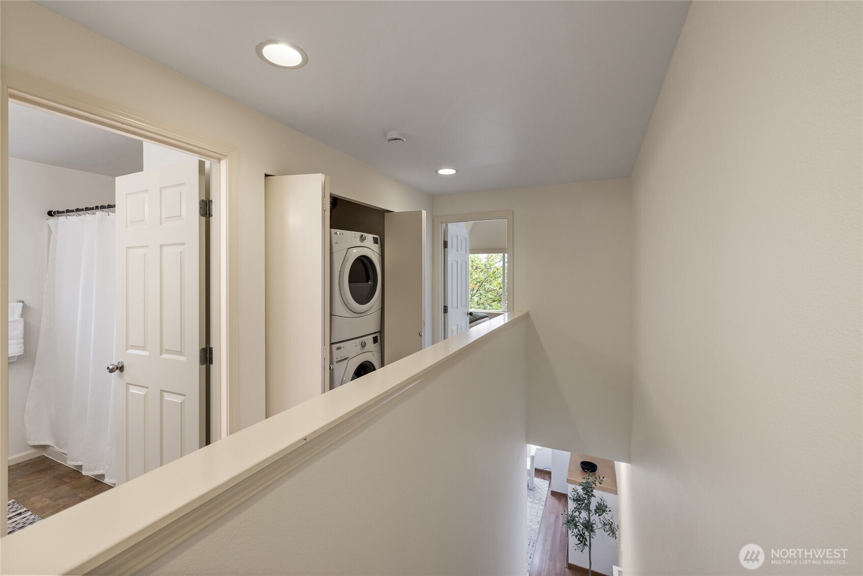 1501 Cherrylane Avenue S #1501, Seattle, WA 98144
