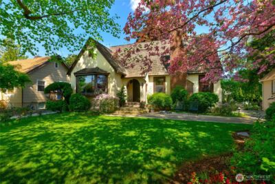 2907 W Yakima Avenue , Yakima, WA 98902