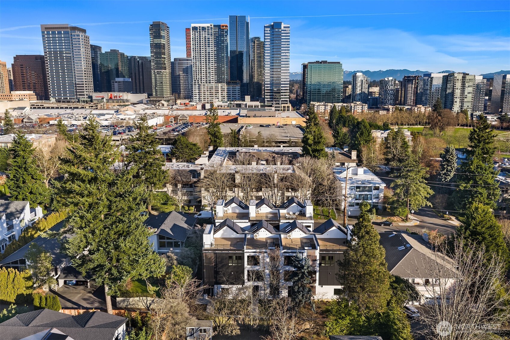 415 99th Avenue NE, Bellevue, WA 98004