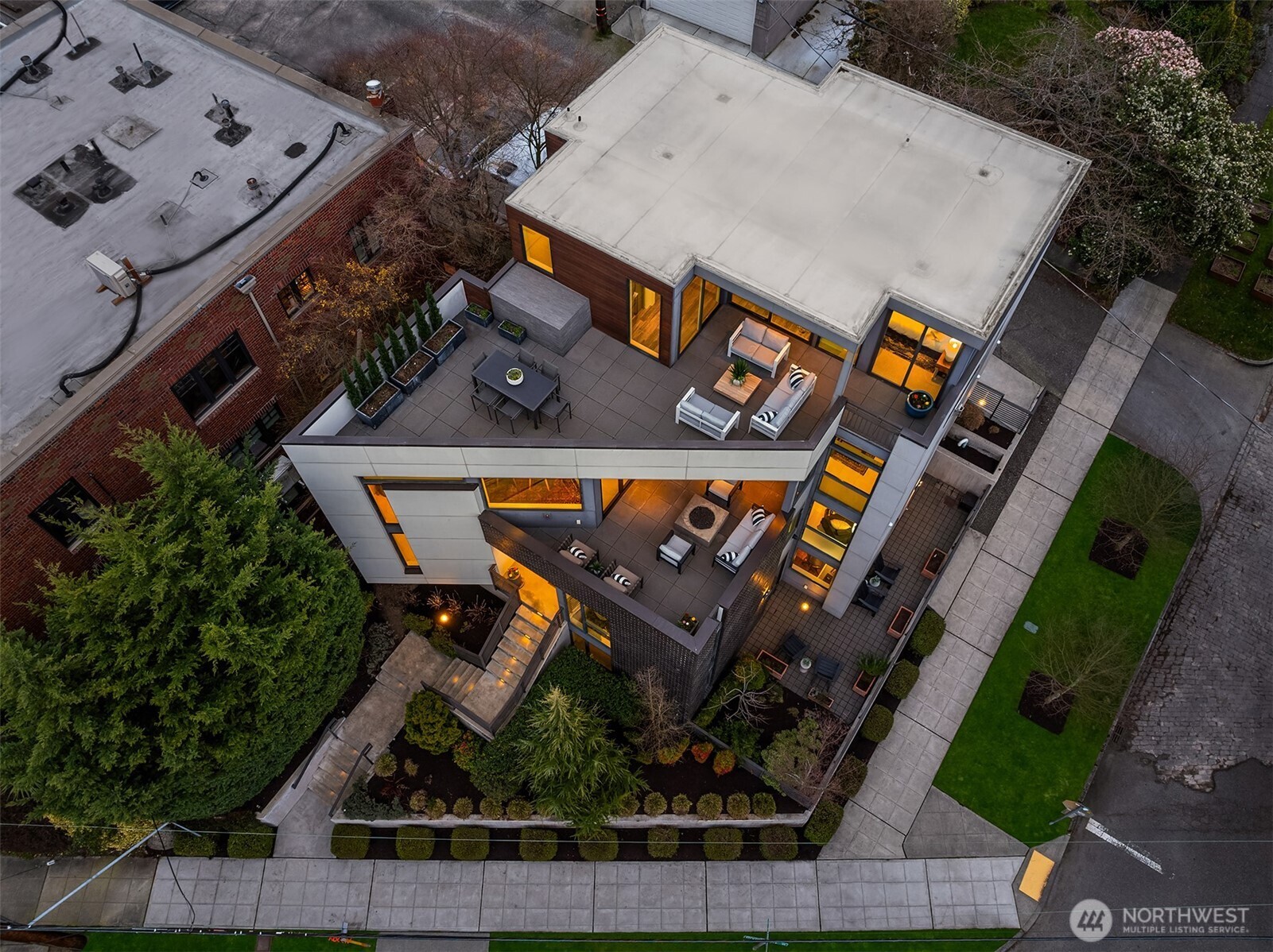 1400 Olympic Way W, Seattle, WA 98119