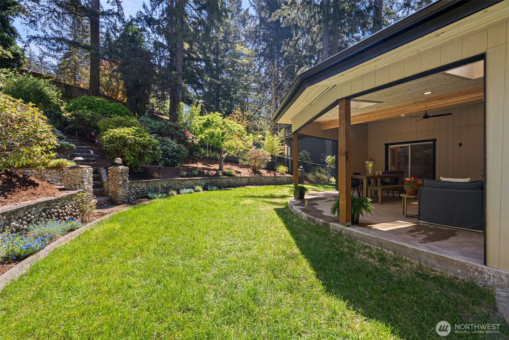 7559 Dowerdell Lane W, Lakewood, WA 98499