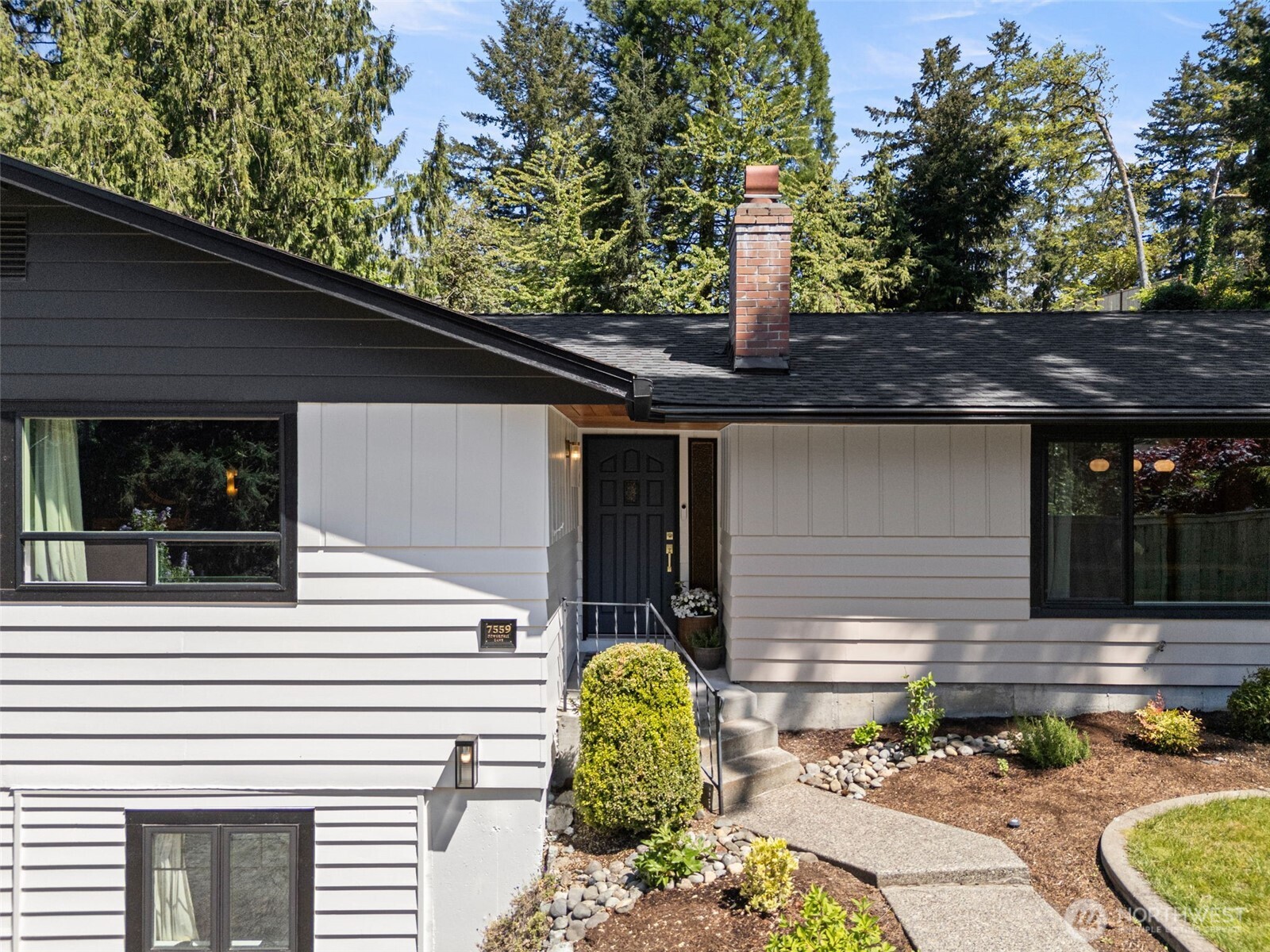 7559 Dowerdell Lane W, Lakewood, WA 98499