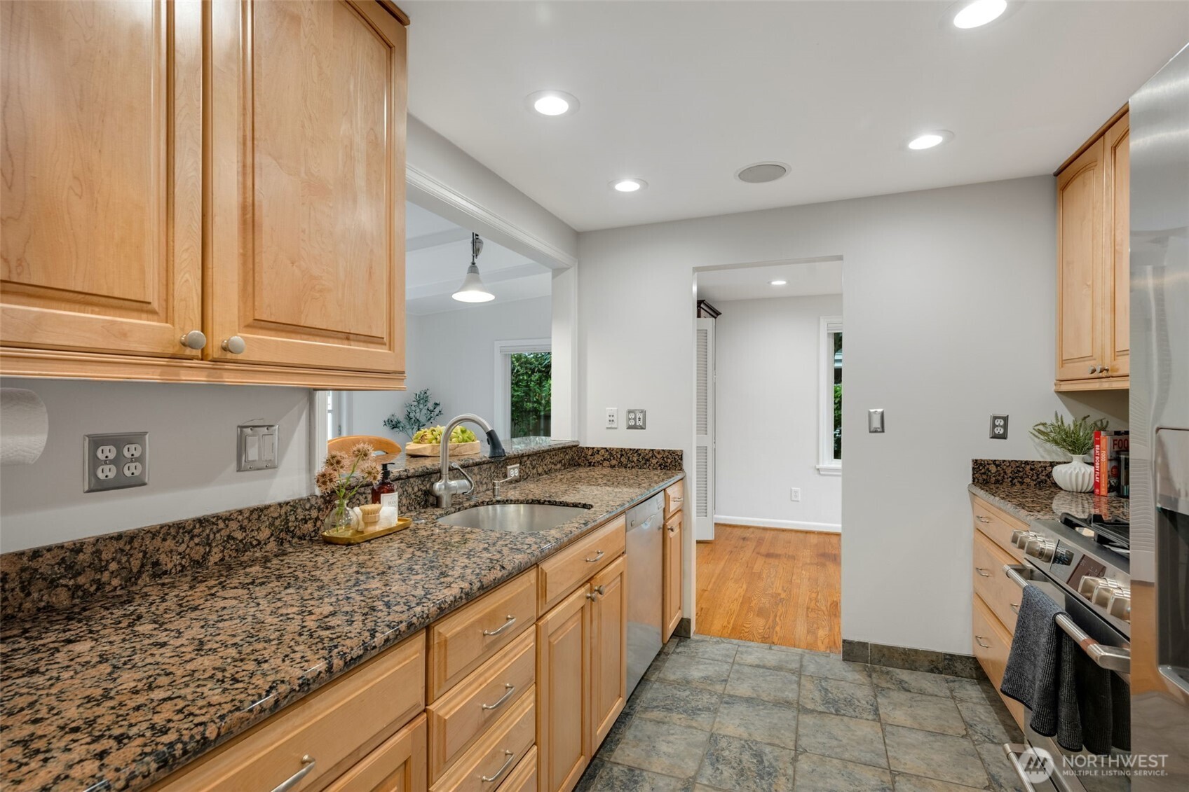 4732 45th Avenue NE, Seattle, WA 98105