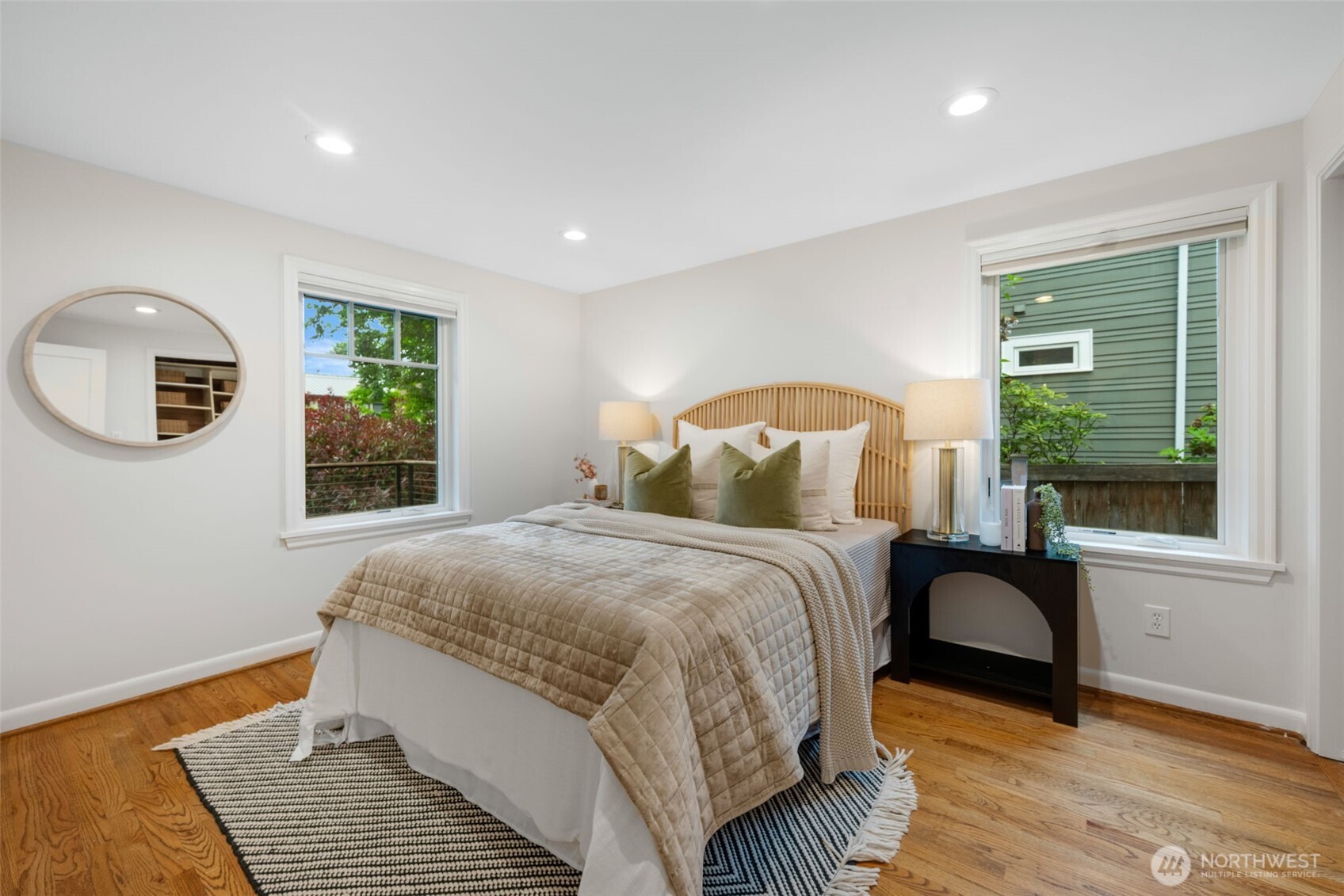 4732 45th Avenue NE, Seattle, WA 98105