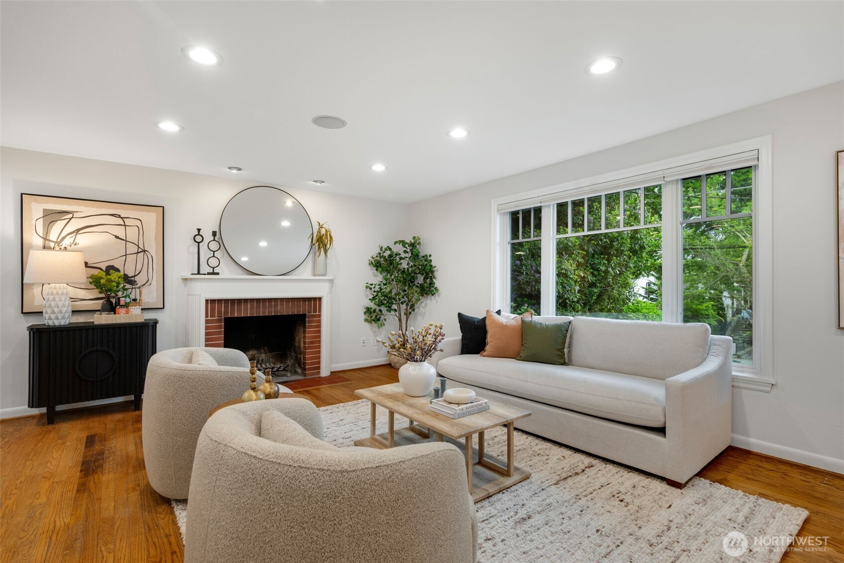 4732 45th Avenue NE, Seattle, WA 98105