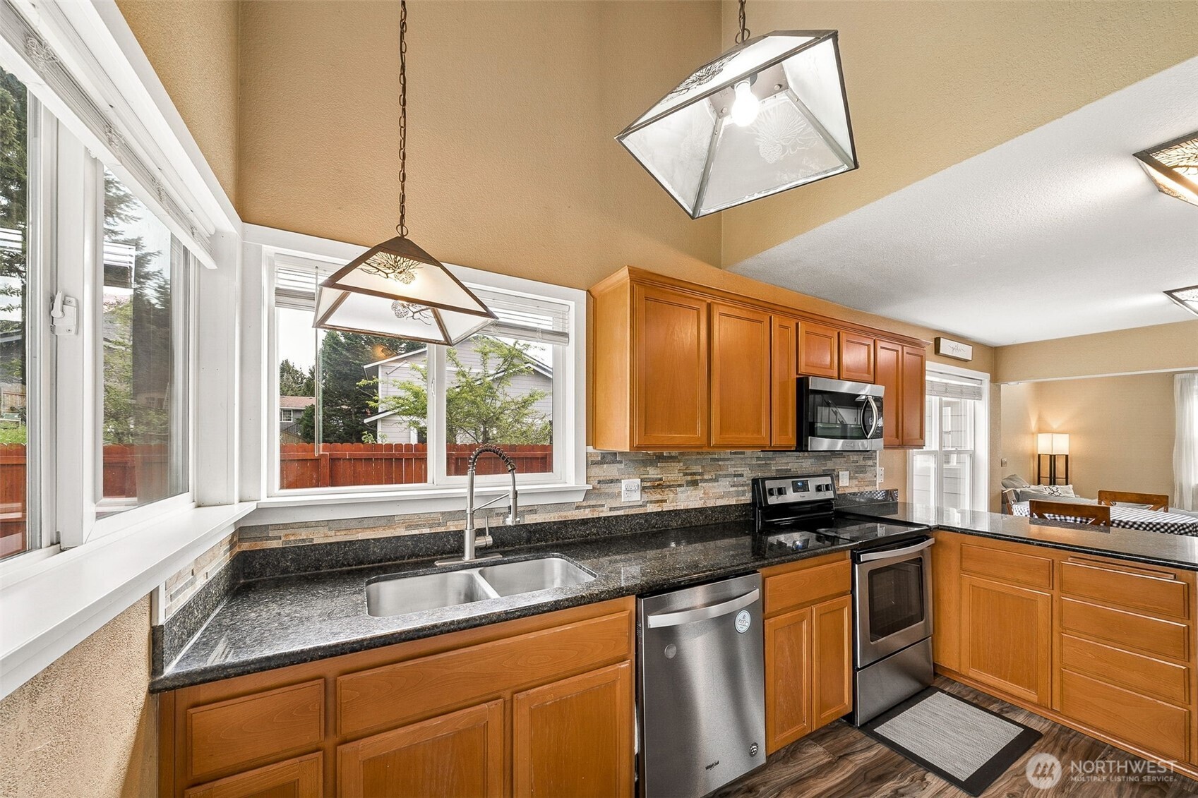 15905 91st Avenue Ct E, Puyallup, WA 98375