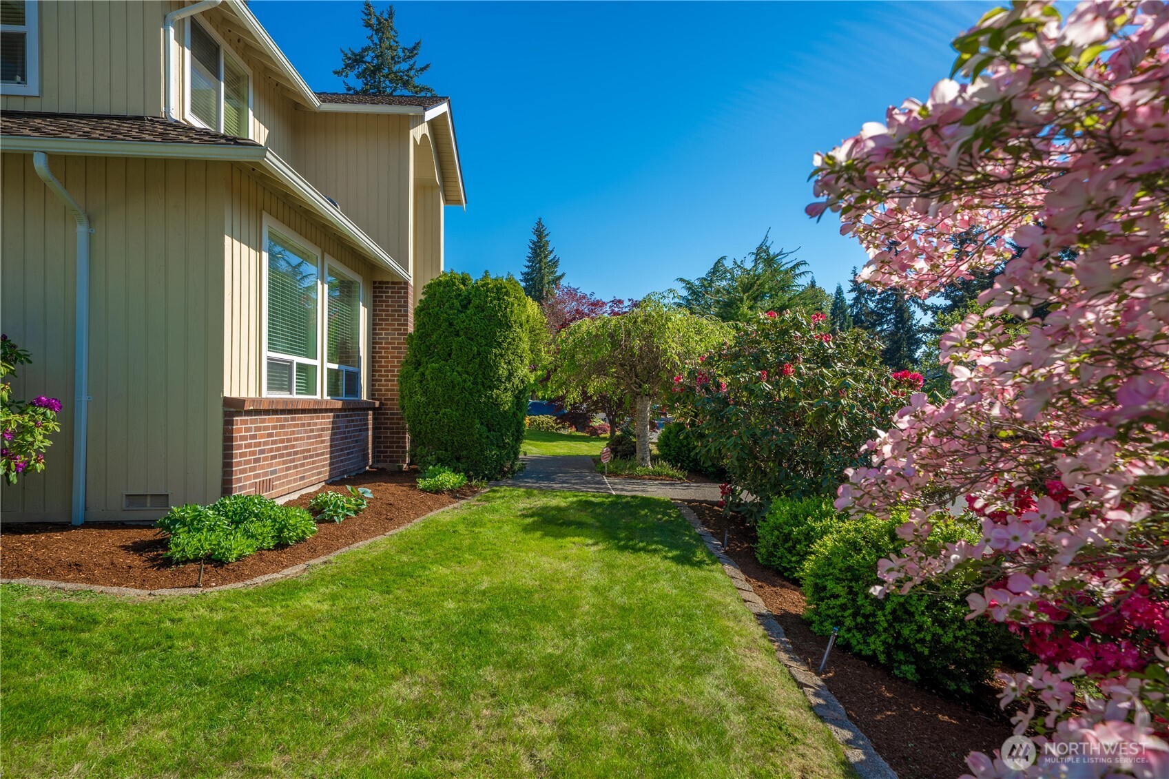 32724 6th Avenue SW, Federal Way, WA 98023