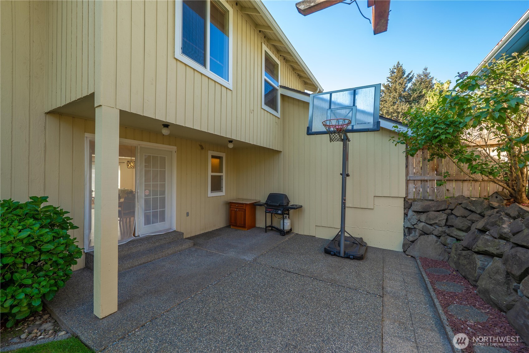 32724 6th Avenue SW, Federal Way, WA 98023