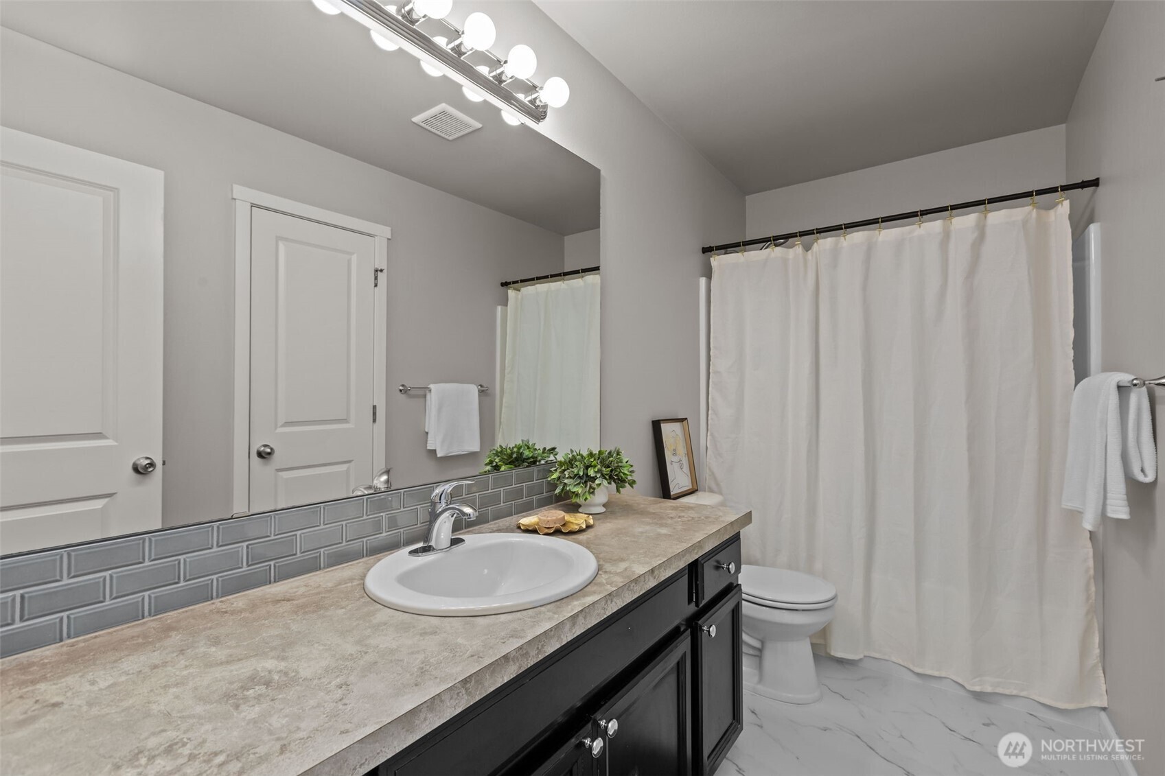 5621 87th Avenue NE, Marysville, WA 98270