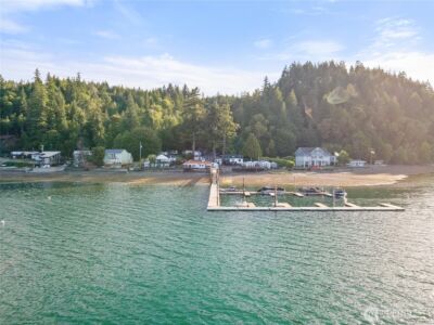 15781 NE North Shore Road , Tahuya, WA 98588