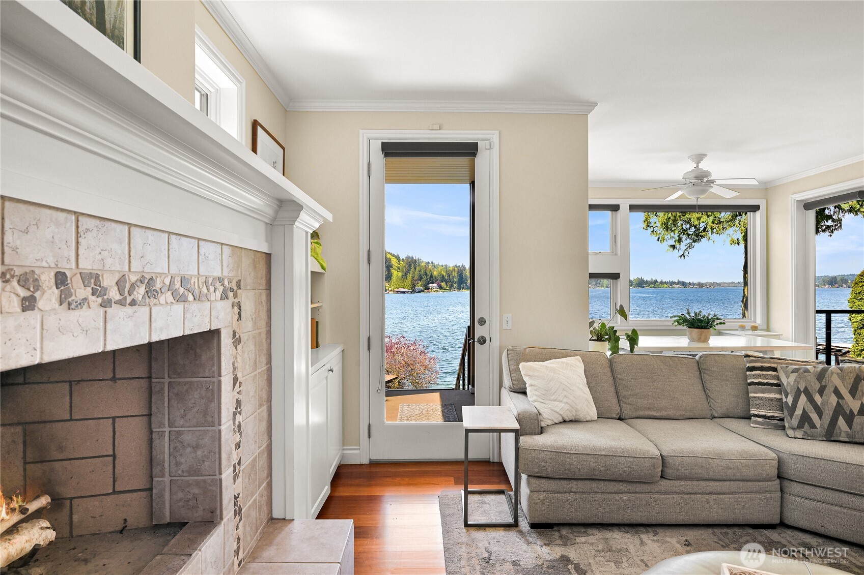 21 Strawberry Point Road , Bellingham, WA 98229