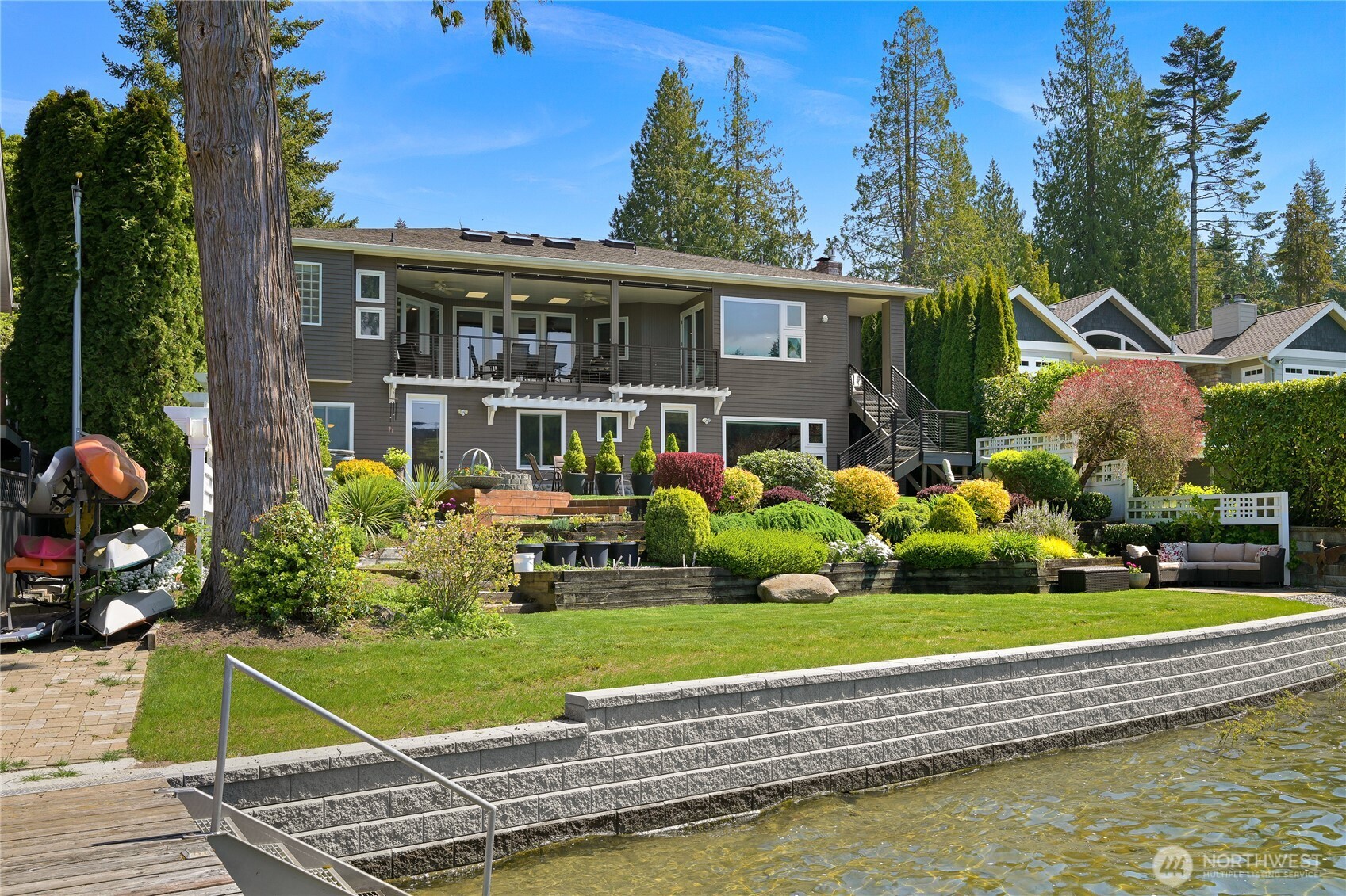 21 Strawberry Point Road , Bellingham, WA 98229