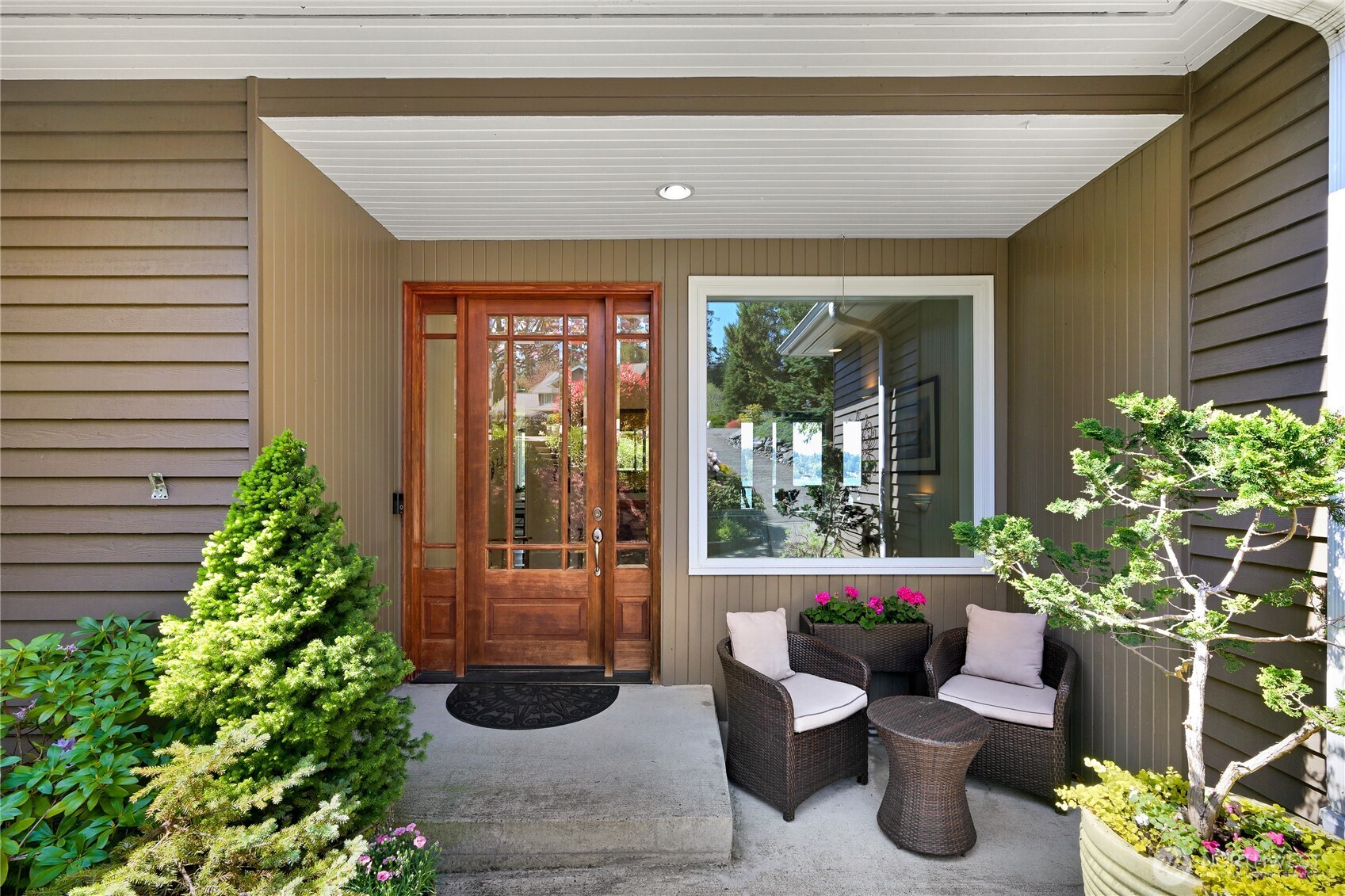 21 Strawberry Point Road , Bellingham, WA 98229