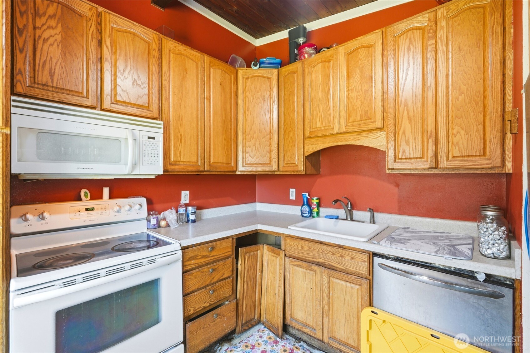 4207 225th Street SW, Mountlake Terrace, WA 98043