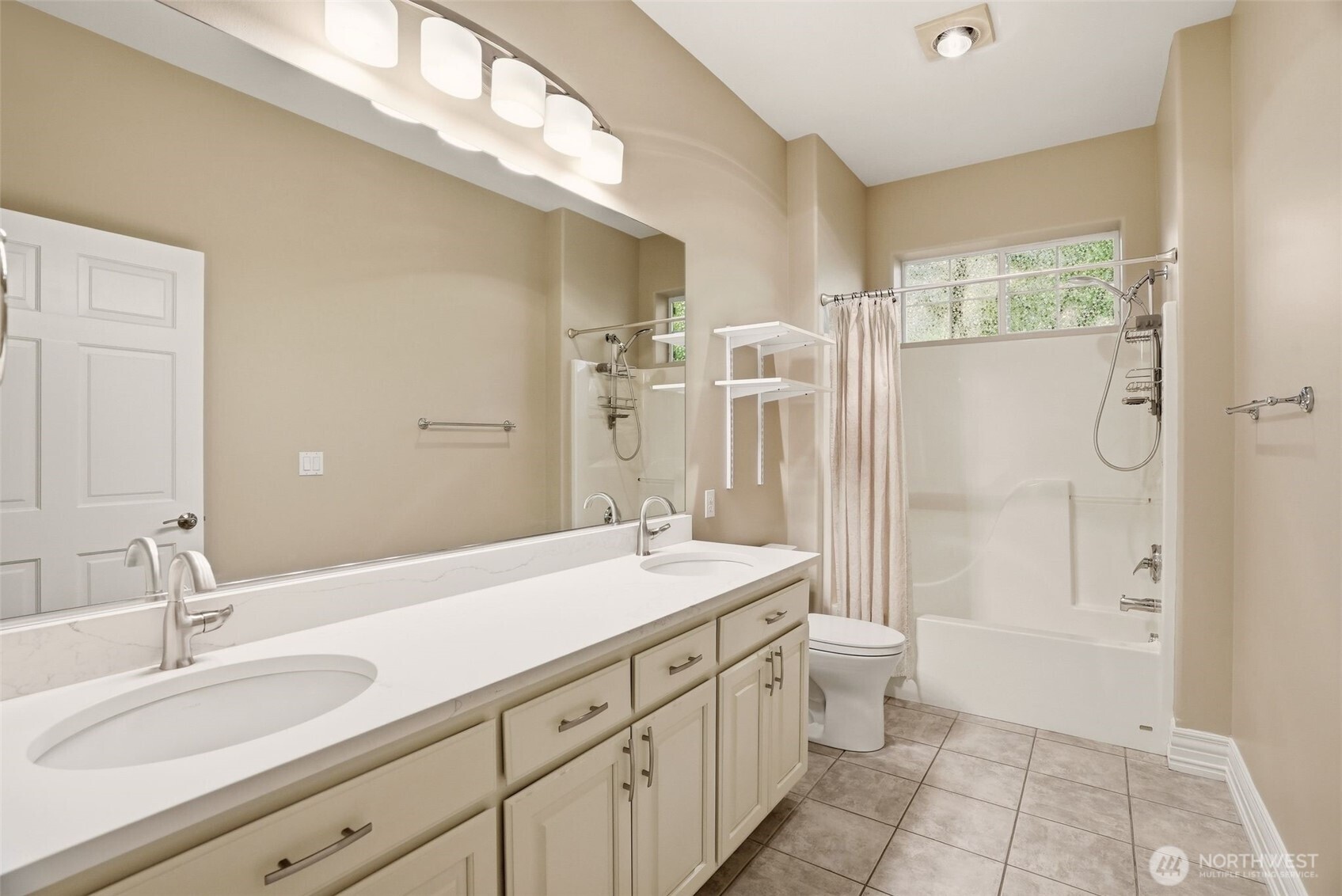 1611 E Heritage Lane , Spokane, WA 99208