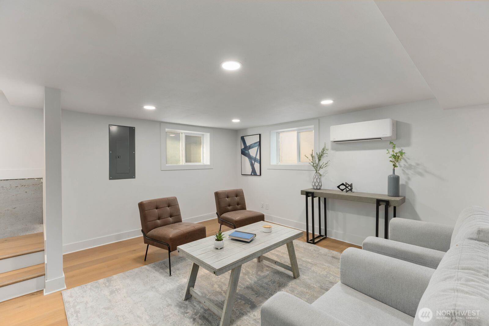 512 NW 44th Street , Seattle, WA 98107