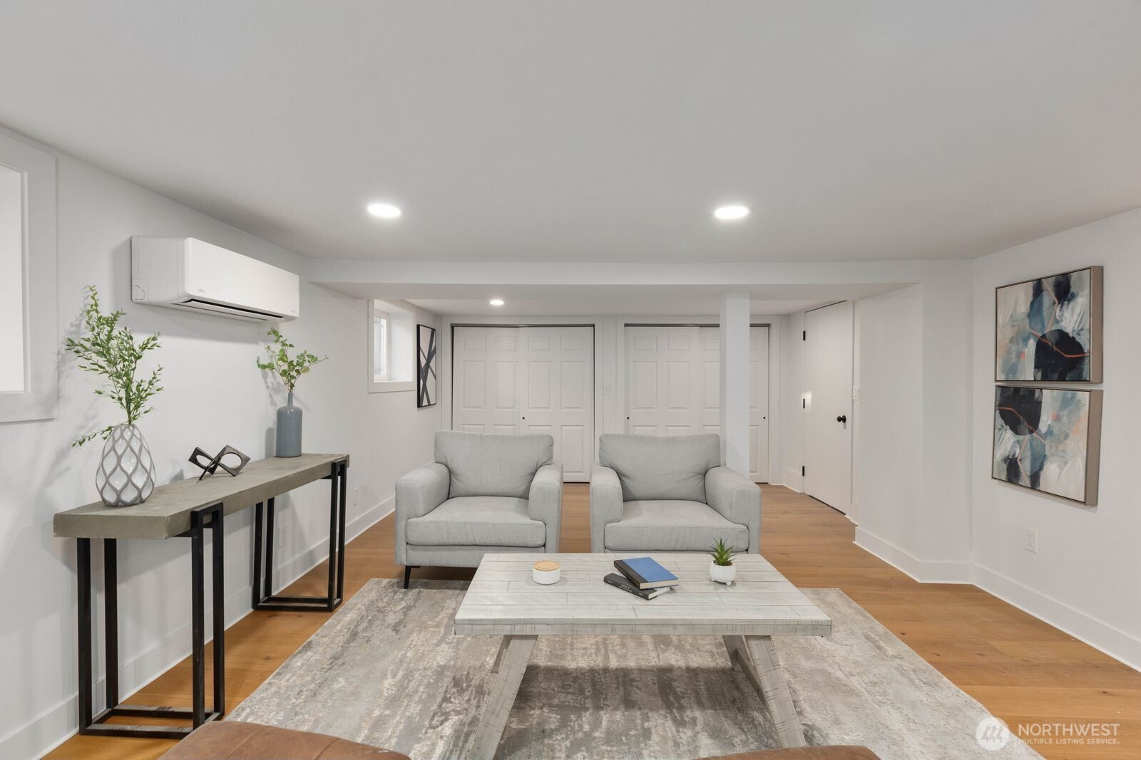 512 NW 44th Street , Seattle, WA 98107