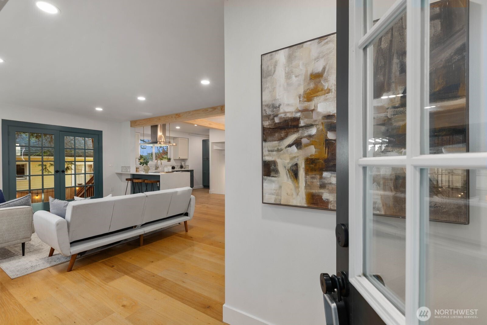 512 NW 44th Street , Seattle, WA 98107