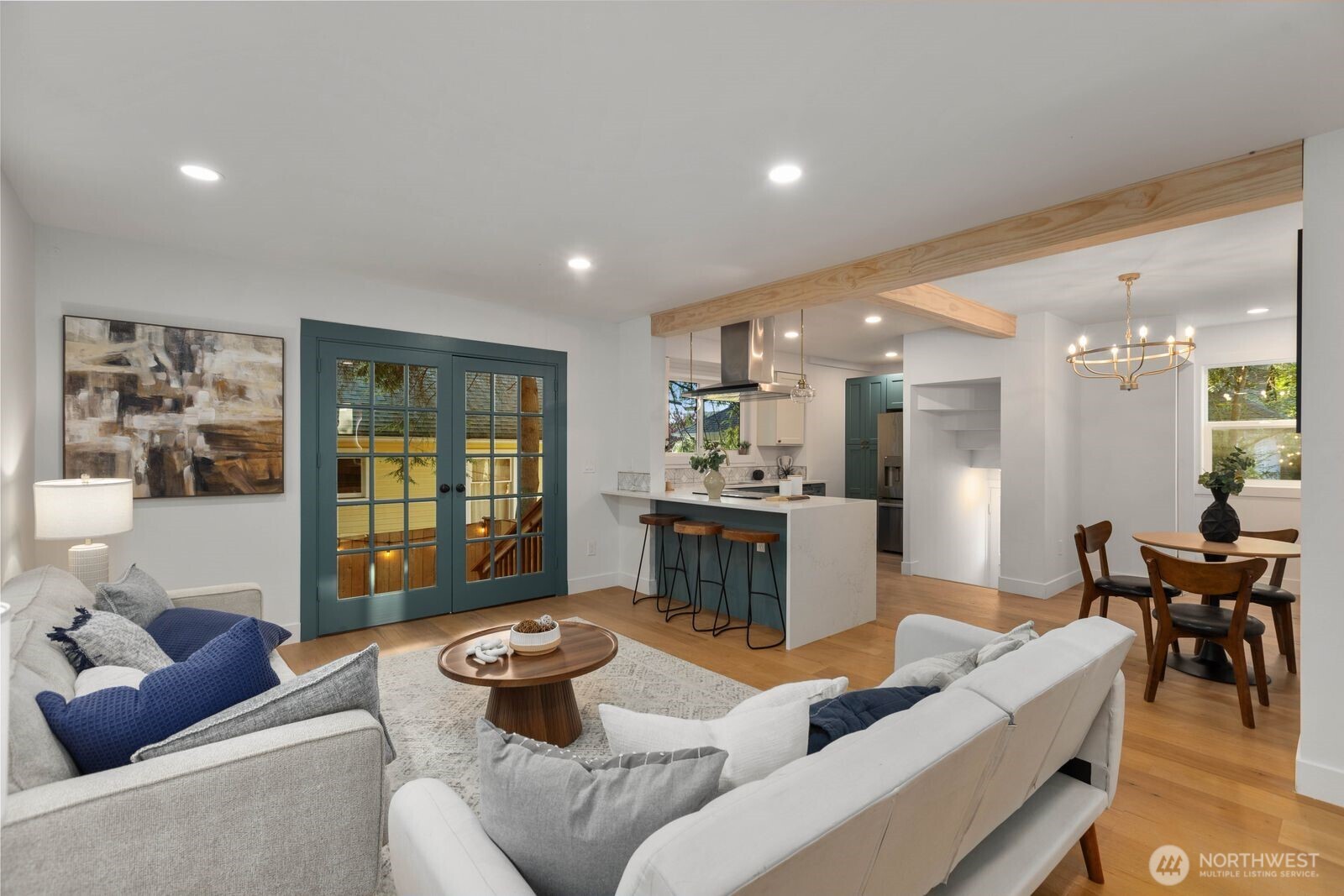 512 NW 44th Street , Seattle, WA 98107
