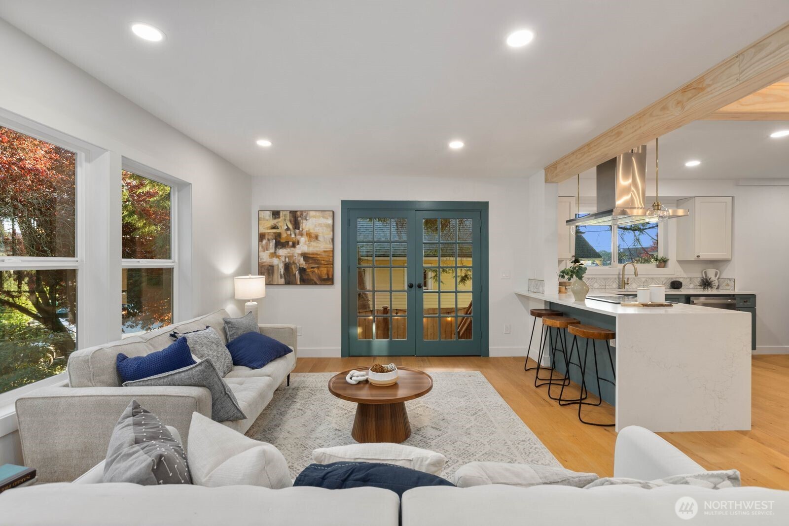 512 NW 44th Street , Seattle, WA 98107