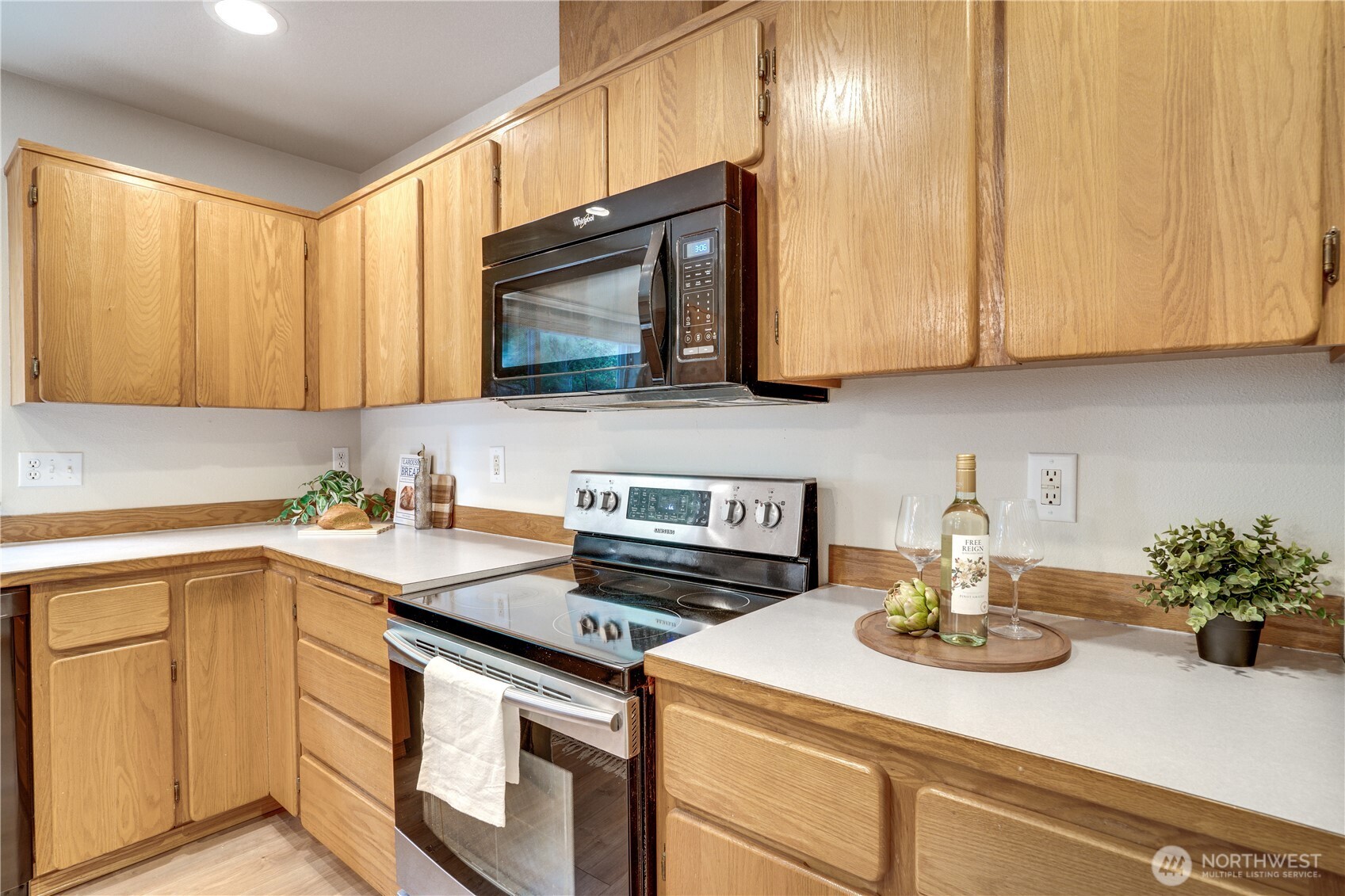 17317 94th Ave E , Puyallup, WA 98375