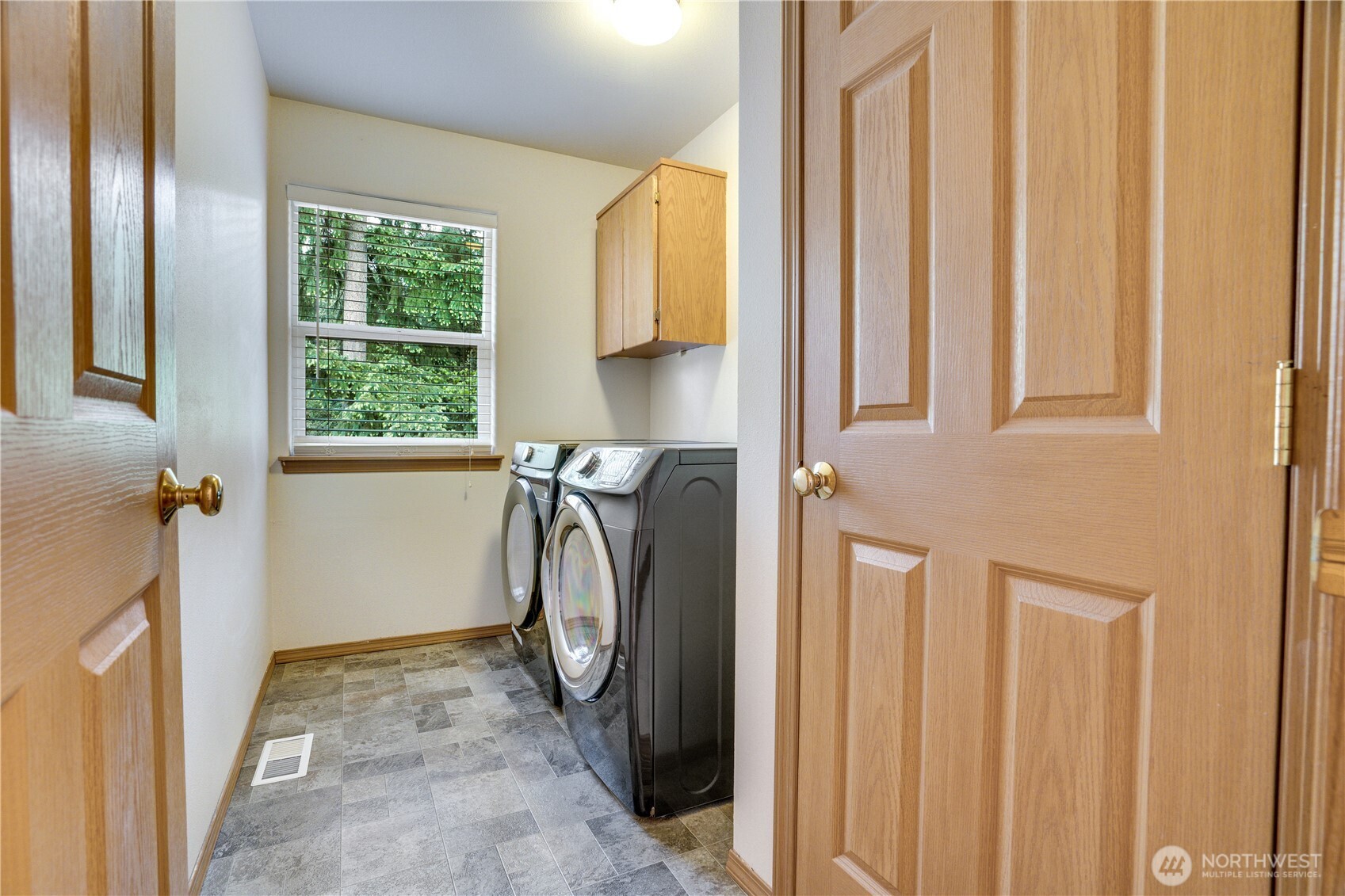 17317 94th Ave E , Puyallup, WA 98375