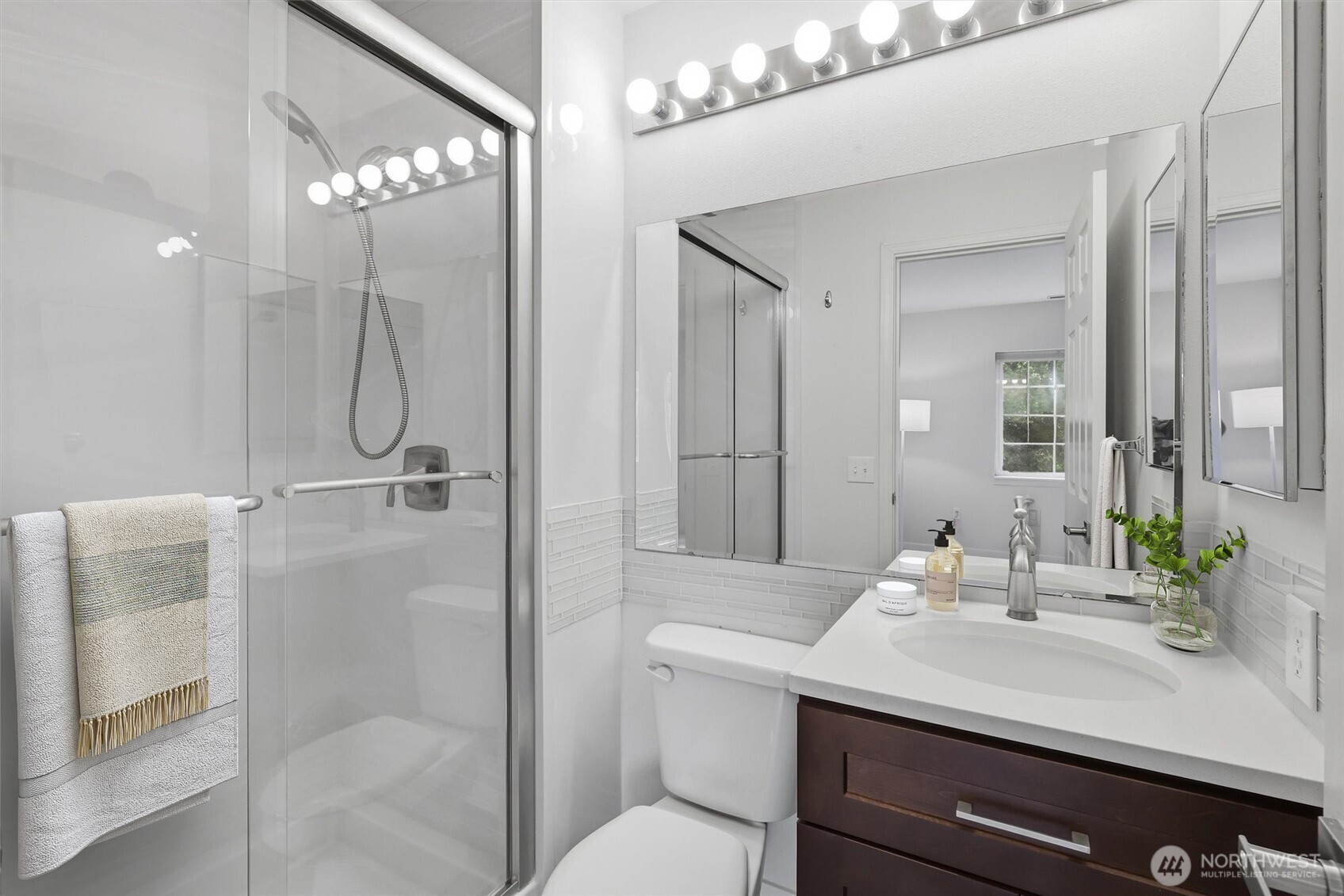 601 12th Avenue NW #D4, Issaquah, WA 98027