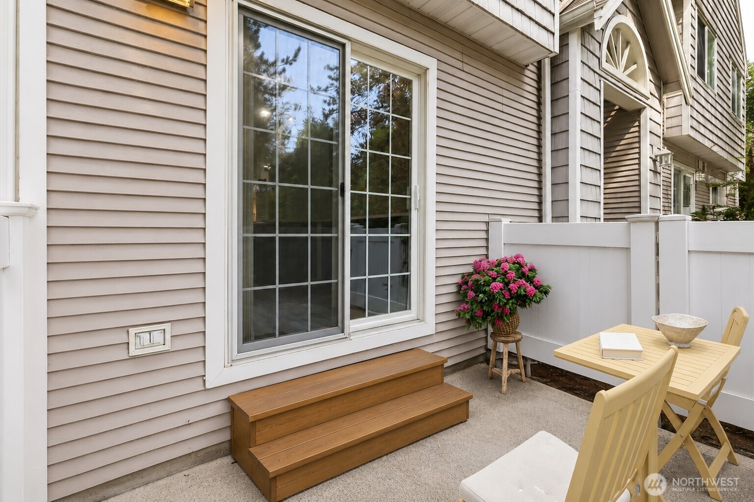 601 12th Avenue NW #D4, Issaquah, WA 98027