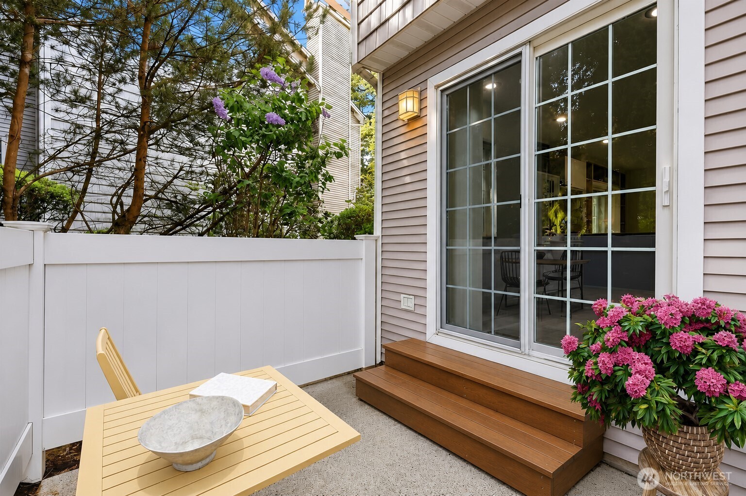 601 12th Avenue NW #D4, Issaquah, WA 98027