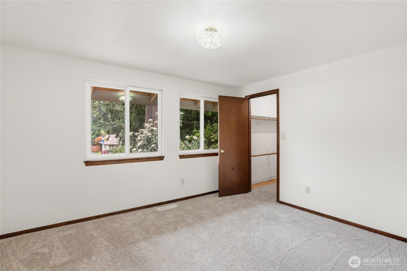3144 SE Forest Villa Court , Port Orchard, WA 98366