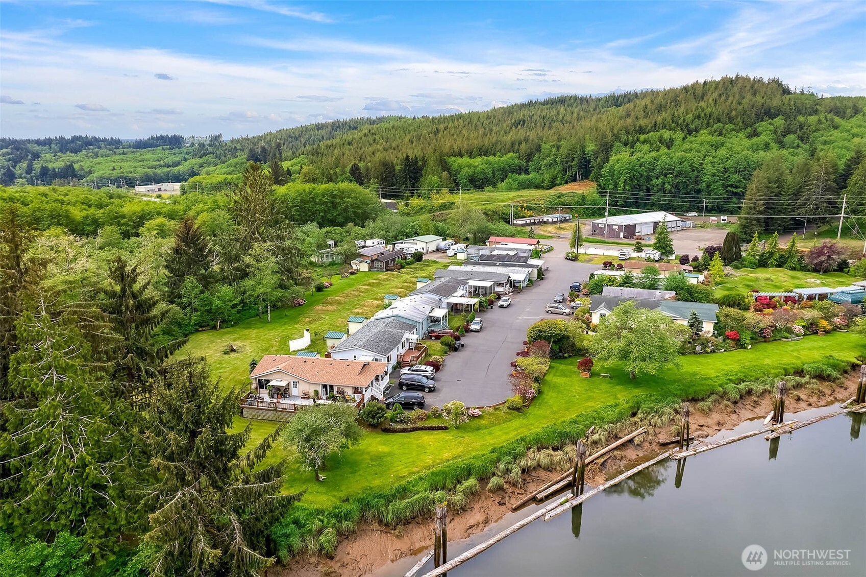 168 US HWY 101 #7, Hoquiam, WA 98550
