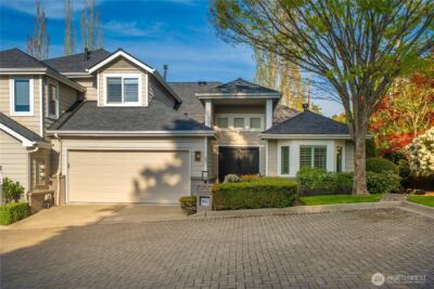 102 8th Lane #102, Kirkland, WA 98033