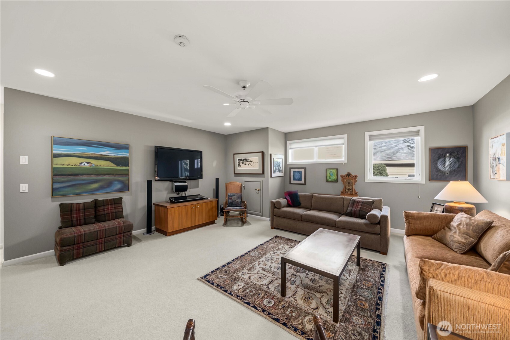 102 8th Lane #102, Kirkland, WA 98033