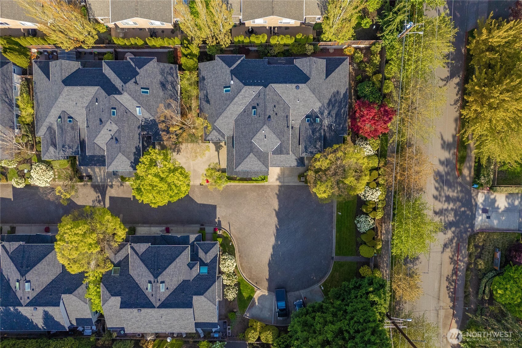 102 8th Lane #102, Kirkland, WA 98033