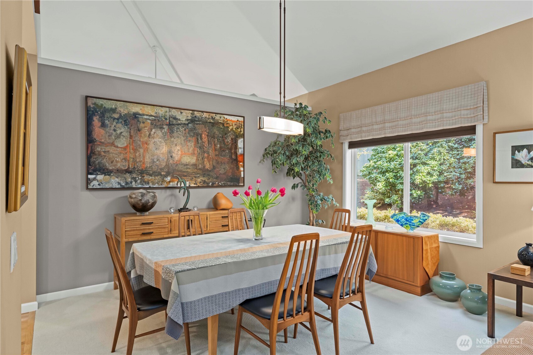 102 8th Lane #102, Kirkland, WA 98033