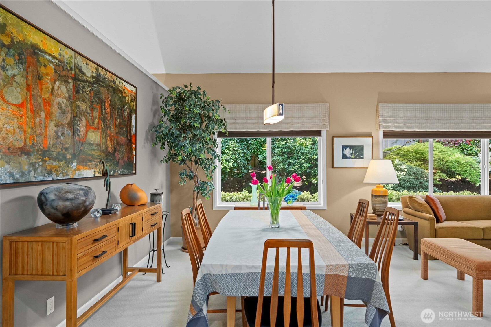 102 8th Lane #102, Kirkland, WA 98033