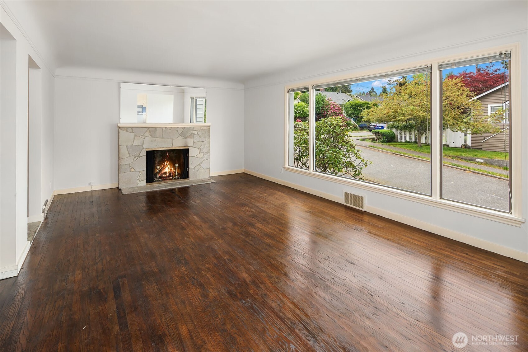 8622 17th Avenue NE, Seattle, WA 98115