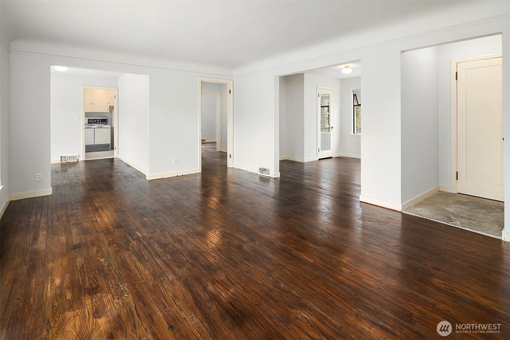 8622 17th Avenue NE, Seattle, WA 98115